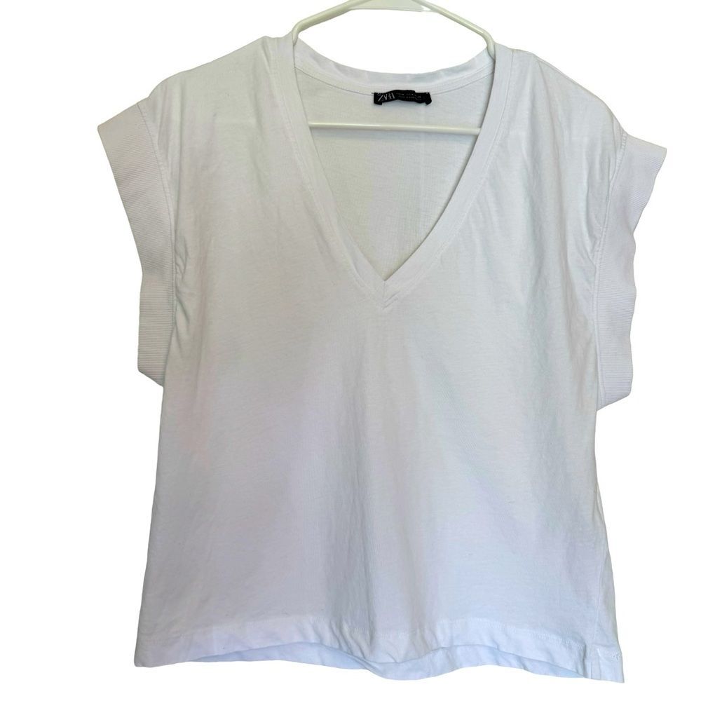 Zara White V-Neck Cap Sleeve Tee